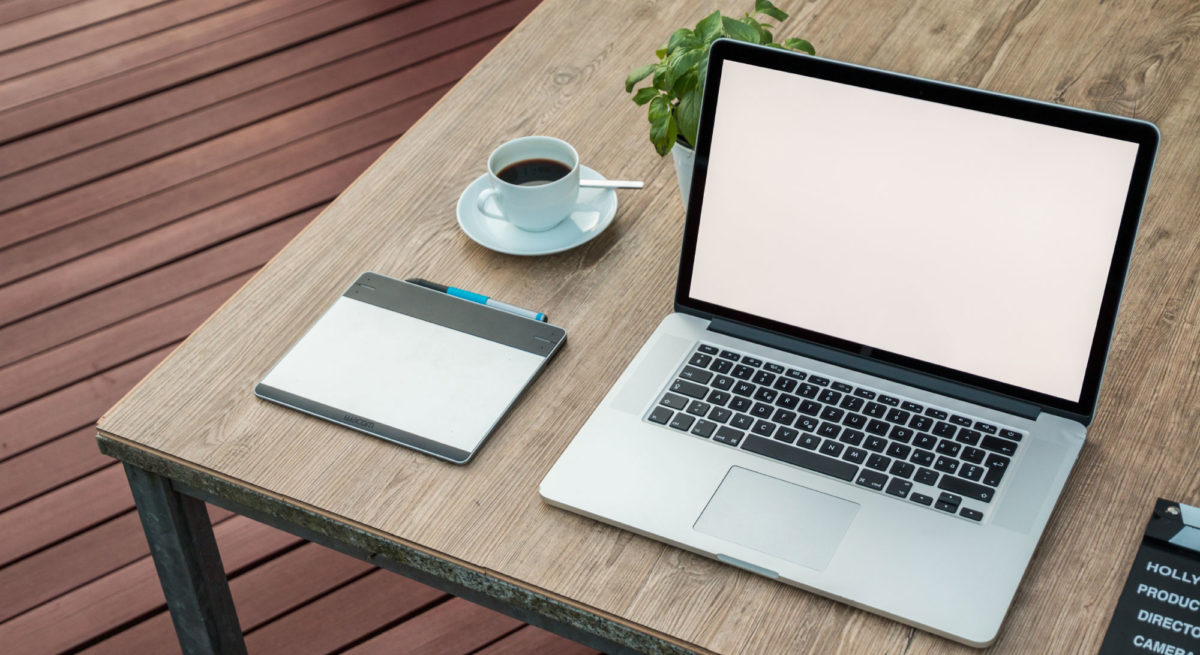 <i class='fa fa-television'></i><h2 class='slider__caption'>Diary, Email & Database Management</h2><p class='slider__txt'>Let us take care of your Meeting Arrangements & Daily Electronic tasks</p>