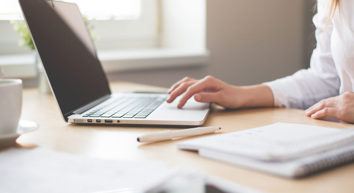 <i class='fa fa-diamond'></i><h2 class='slider__caption'>Personal Assistant Tasks</h2><p class='slider__txt'>affording you the time to build up your business</p>